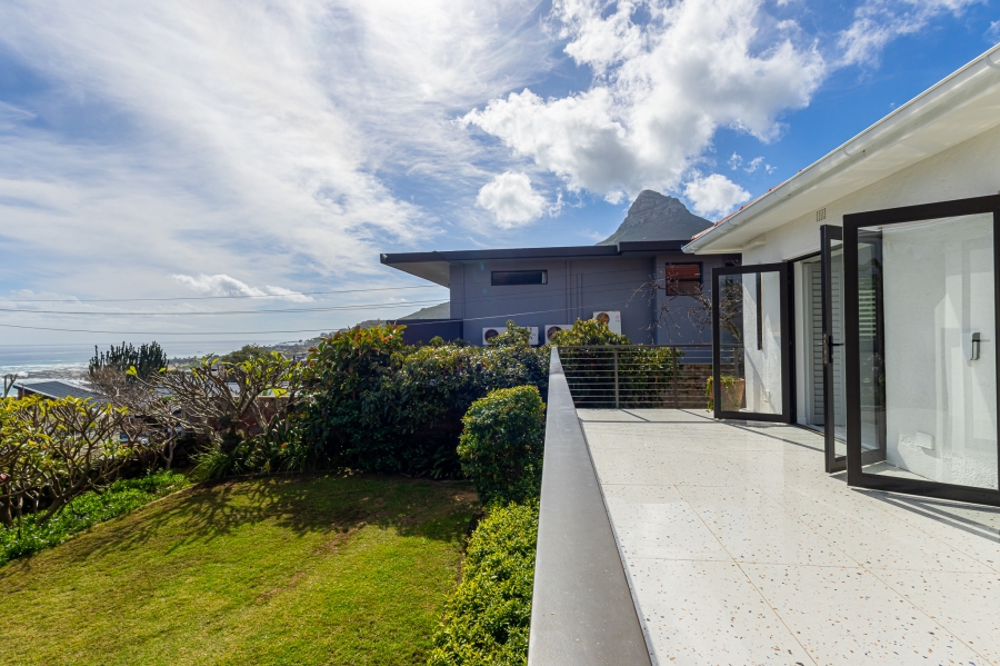 To Let 3 Bedroom Property for Rent in Camps Bay Western Cape